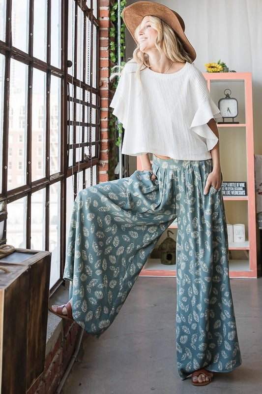RUFFLE SLEEVE WAFFLE KNIT TOP WHITE Shai Blu