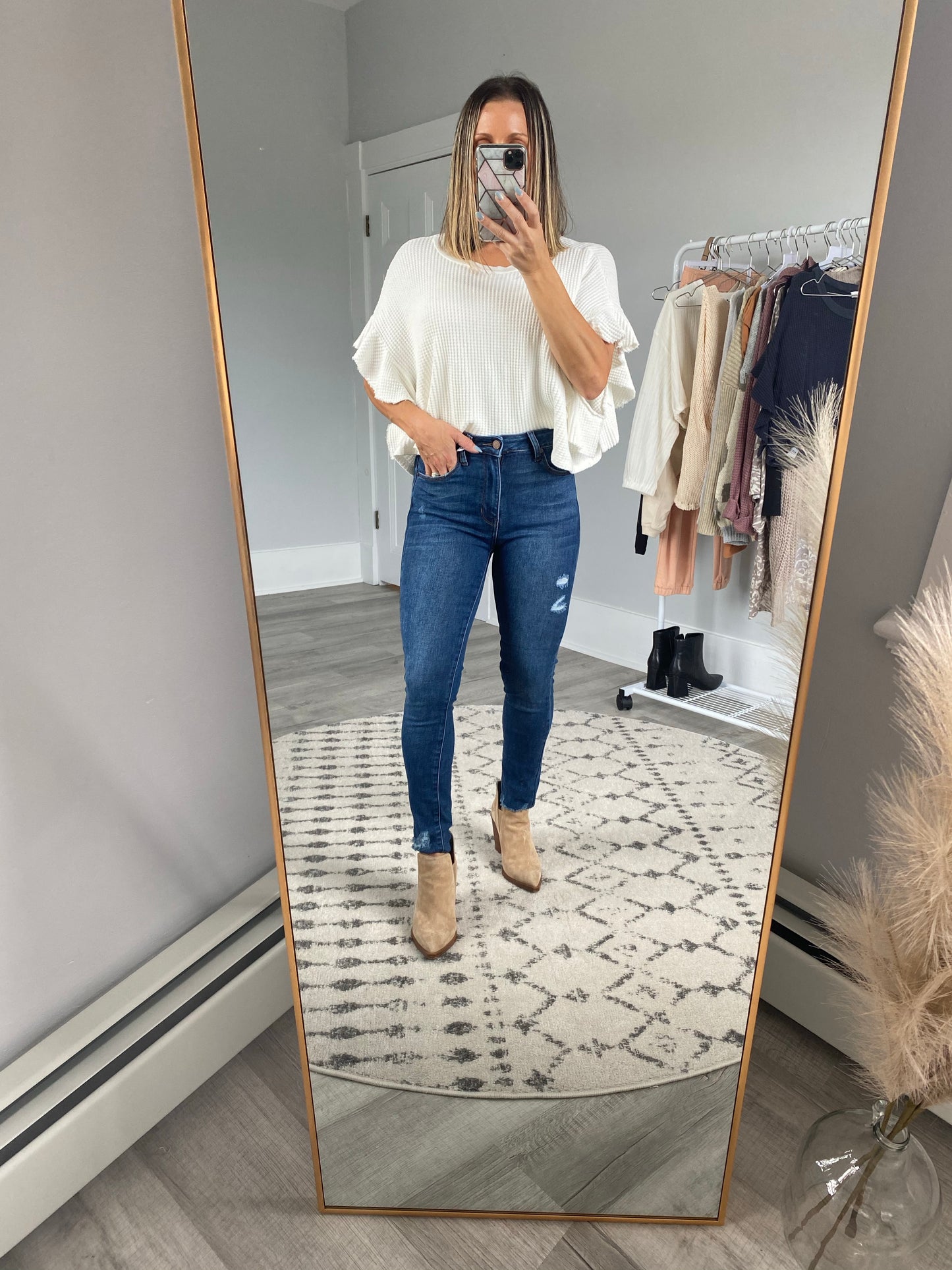 RUFFLE SLEEVE WAFFLE KNIT TOP WHITE Shai Blu