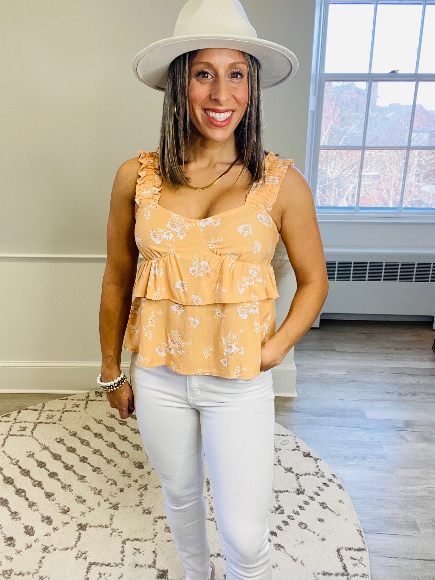 SWEETHEART FLORAL TOP APRICOT Shai Blu
