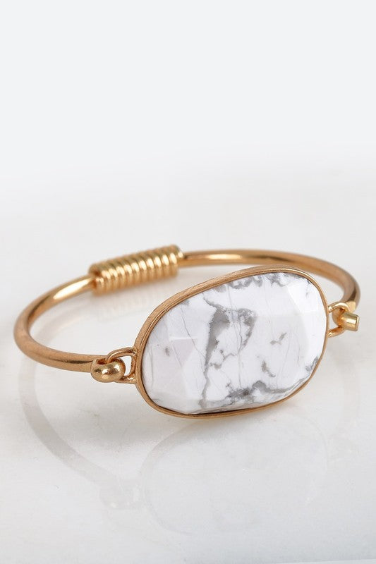 WHITE HOWLITE BRACELET Shai Blu